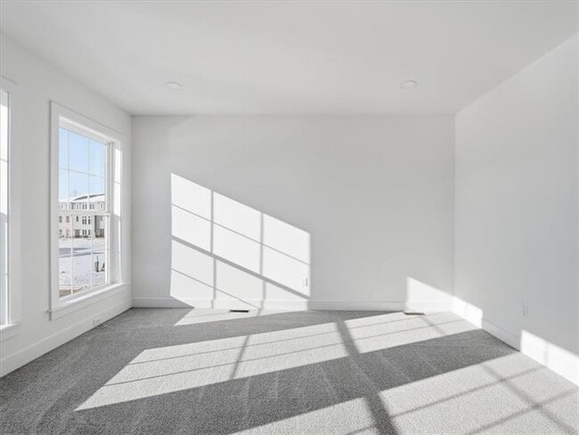 Building Photo - 302 Highbridge Ln