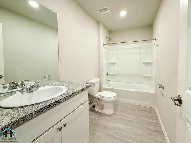 Building Photo - 5606 Dewberry Run