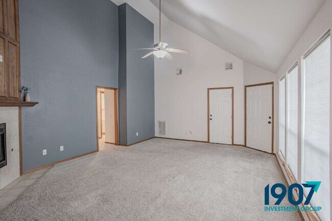 Building Photo - 2508 Tyler Ln