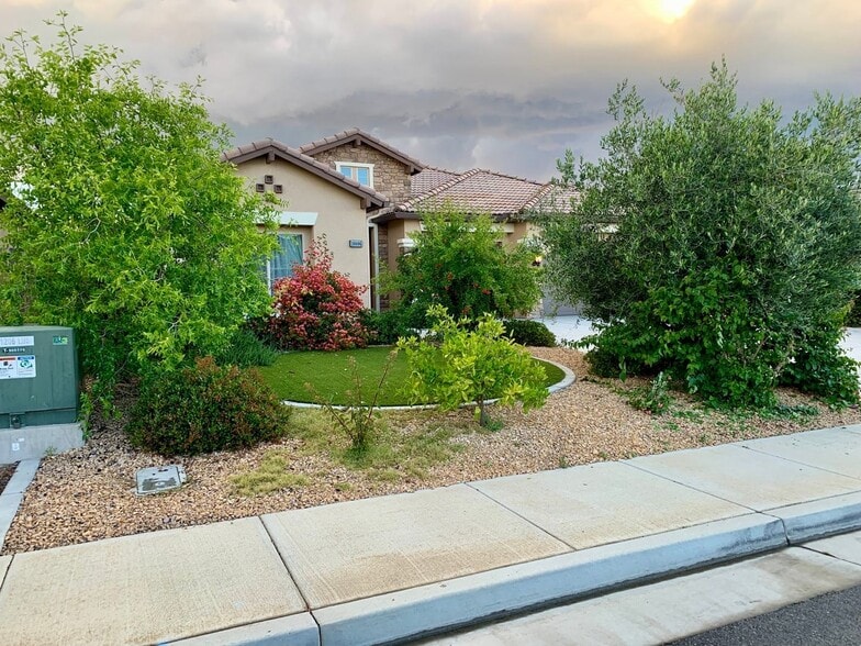 Building Photo - 10006 Blountsville Dr