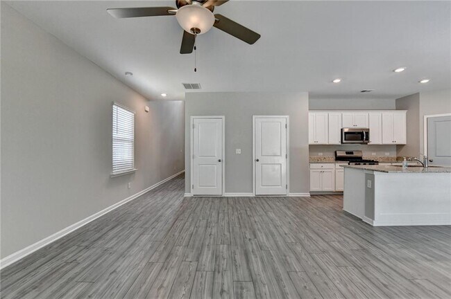 Building Photo - 125 Osprey Overlook Dr