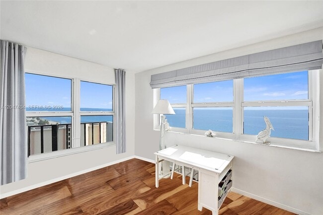 Building Photo - 1201 S Ocean Dr