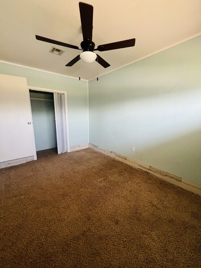 Building Photo - 840 N Windermere Dr