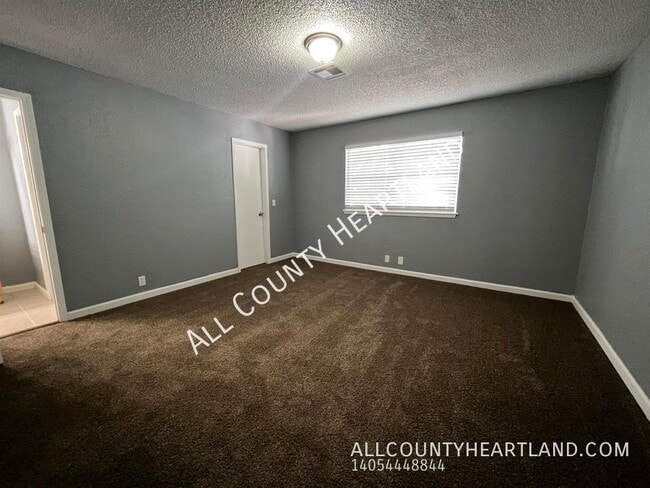 Building Photo - 6408 Galaxie Dr