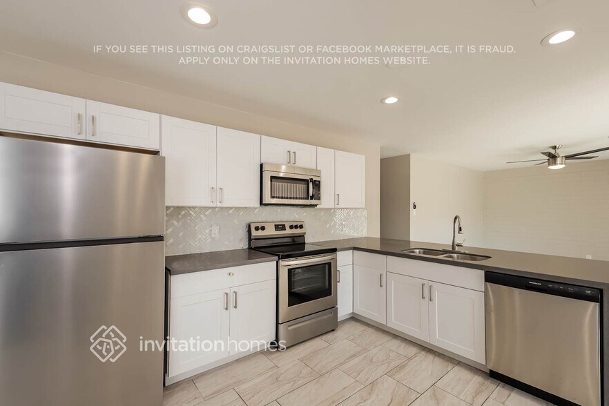 Building Photo - 5031 N 65th Ave