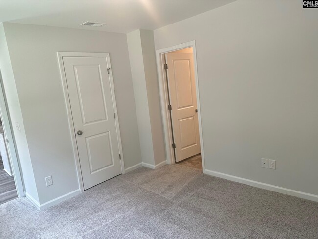 Building Photo - 845 Summerwood Ln