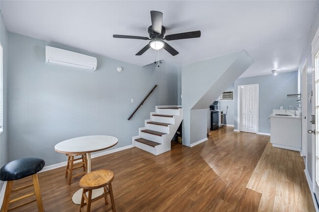 Building Photo - 68 Annette Ln