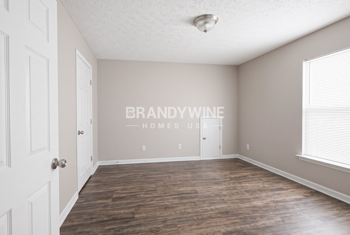 Building Photo - 41 Arrowhead Dr