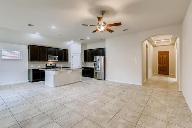 Building Photo - 13827 Quiet Fox Ln