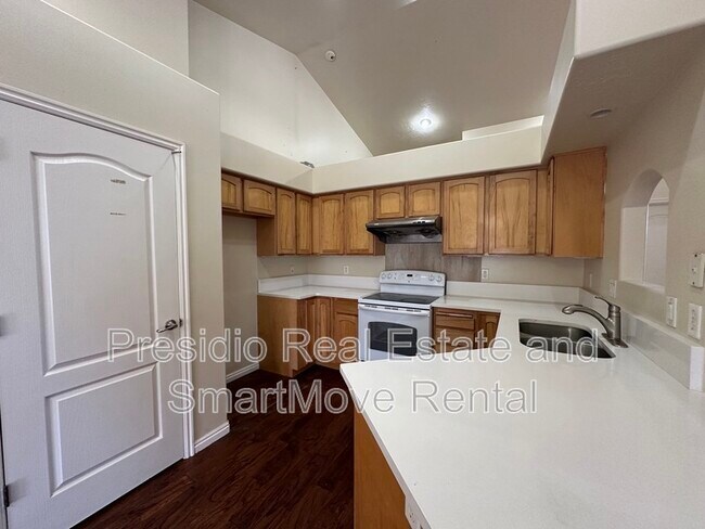 Building Photo - 5325 Scenic Ridge Cir