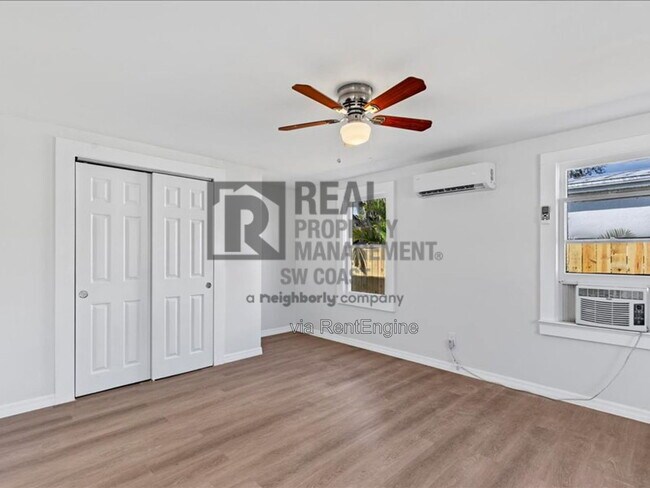 Building Photo - 8025 Roy Dr