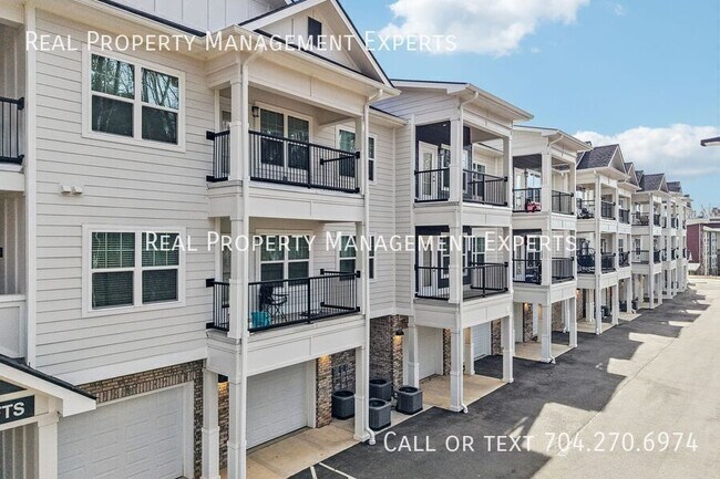 Building Photo - 14801 Statesville Rd