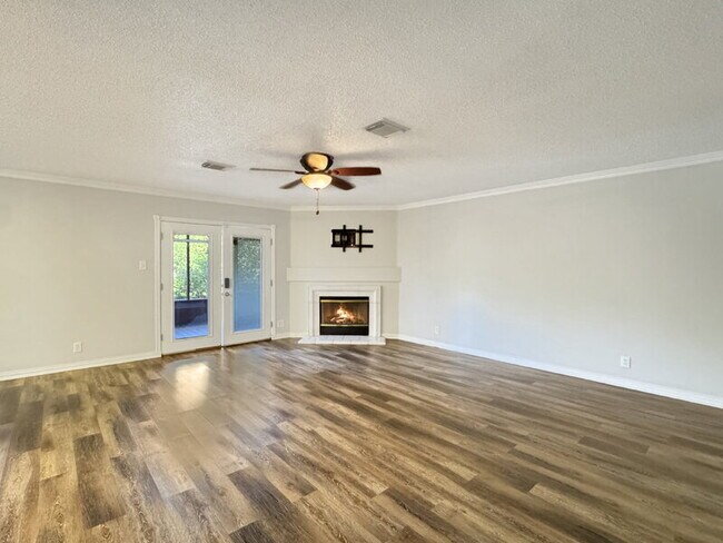 Building Photo - 10102 Wilderness Gap