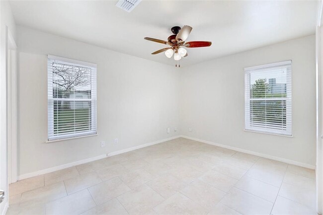 Building Photo - 2713 Friar Tuck Ln