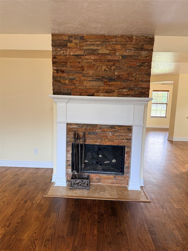 Building Photo - 7222 Liberty Ridge Ln