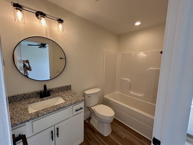 Building Photo - 112 State Hwy 1611