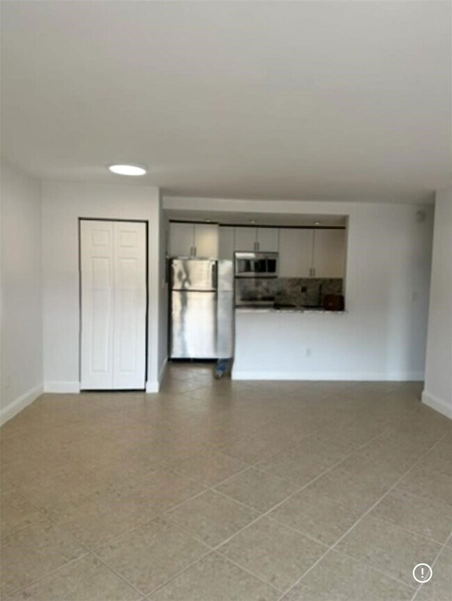 Building Photo - 4240 NW 79th Ave