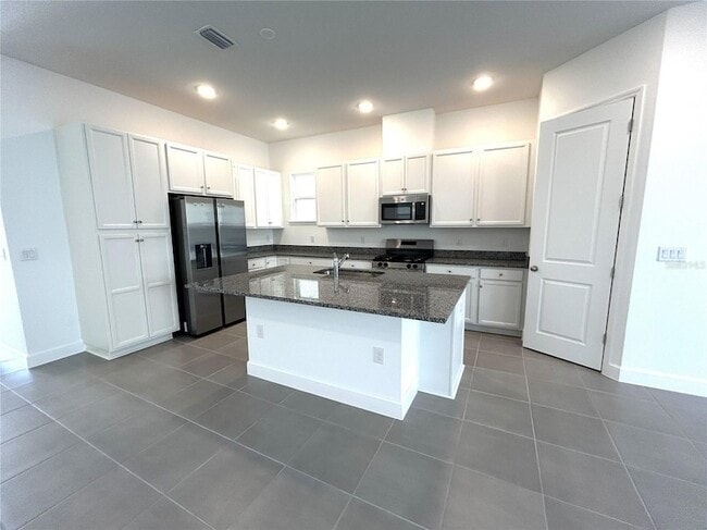 Building Photo - 15125 Blue Peacock Ln