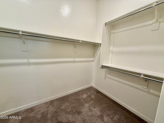 Building Photo - 10151 E Thunderbolt Ave