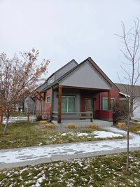 Building Photo - Home in Valley West Subdivision