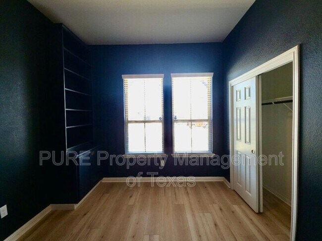 Building Photo - 13208 Mariscan St