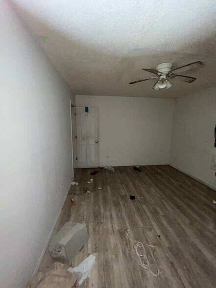 Building Photo - 1104 N 41st St