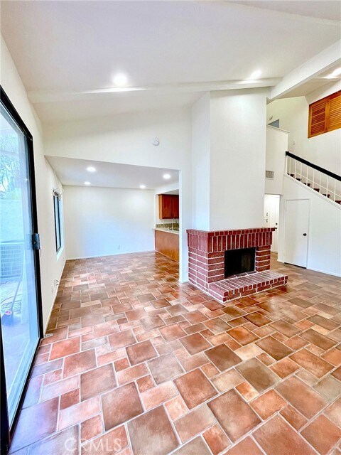 Building Photo - 809 Creekside Dr