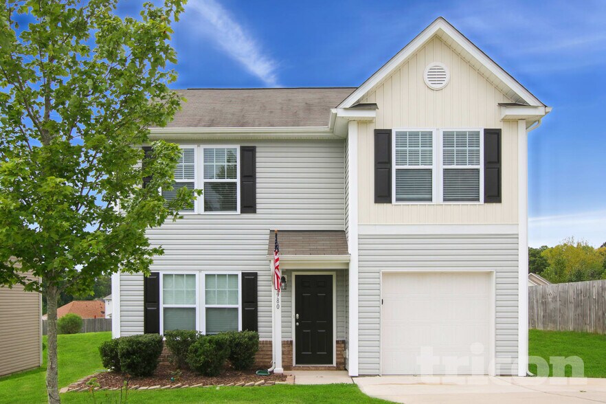 Primary Photo - 1980 Clear Brook Dr