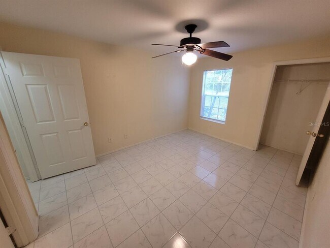 Building Photo - 36321 Stonewood Ln