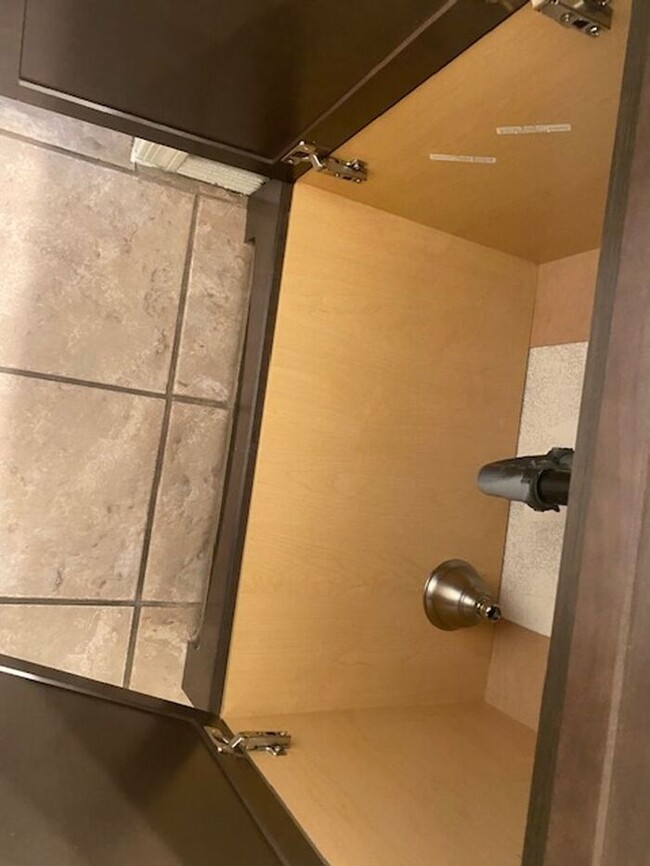 Building Photo - $2,350 3 Bedroom Gilbert 85296 Home For Le...