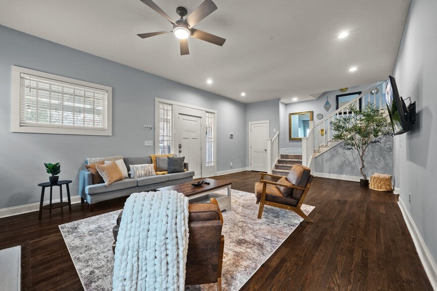 Building Photo - 1515 Westwood Ave SW