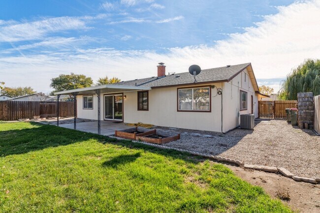 Building Photo - 1508 W Elm Pl