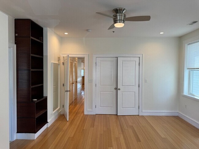 Building Photo - 782 Dorchester Ave