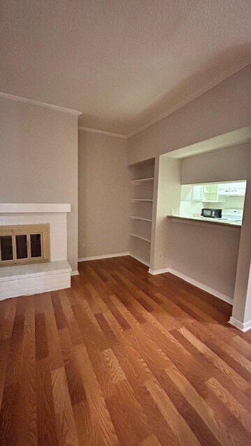 Building Photo - 728 Bering Dr