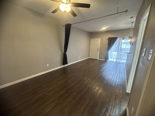 Building Photo - 8800 Westplace Dr