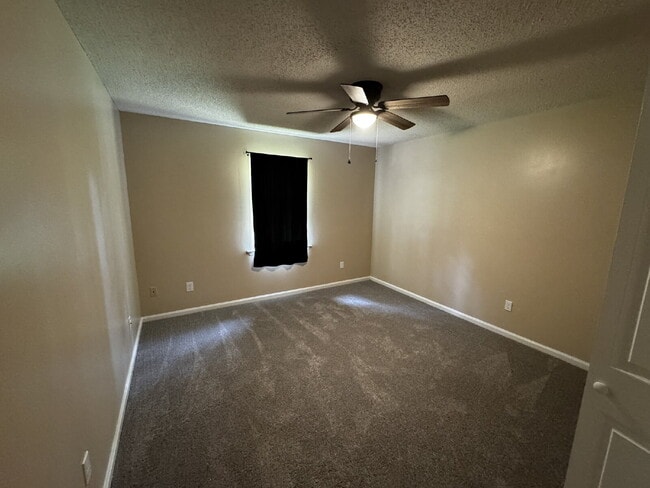 Building Photo - Home for Rent