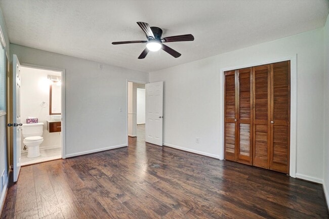 Building Photo - 606 Evergreen Dr