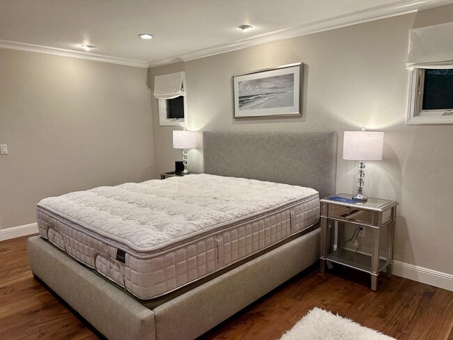 Building Photo - 14421 Lenray Ave