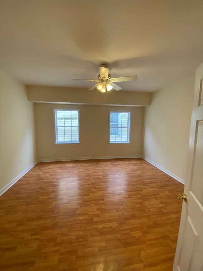 Building Photo - 1210 N 21st St