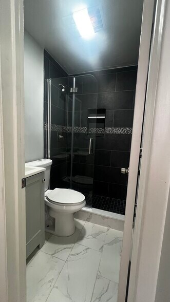 BATHROOM - 516 Monastery Pl