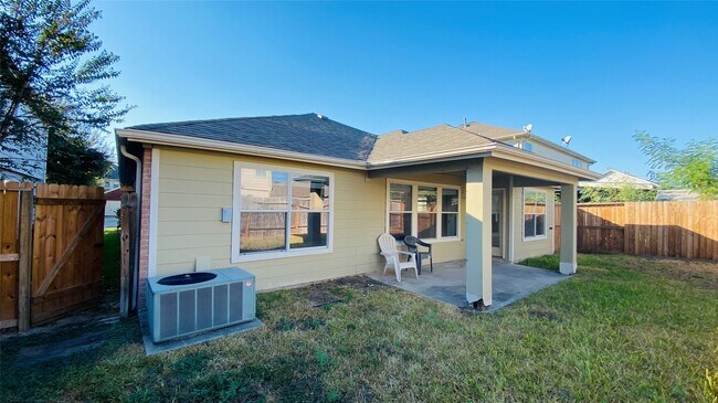 Building Photo - 19422 Remington Wick Ct