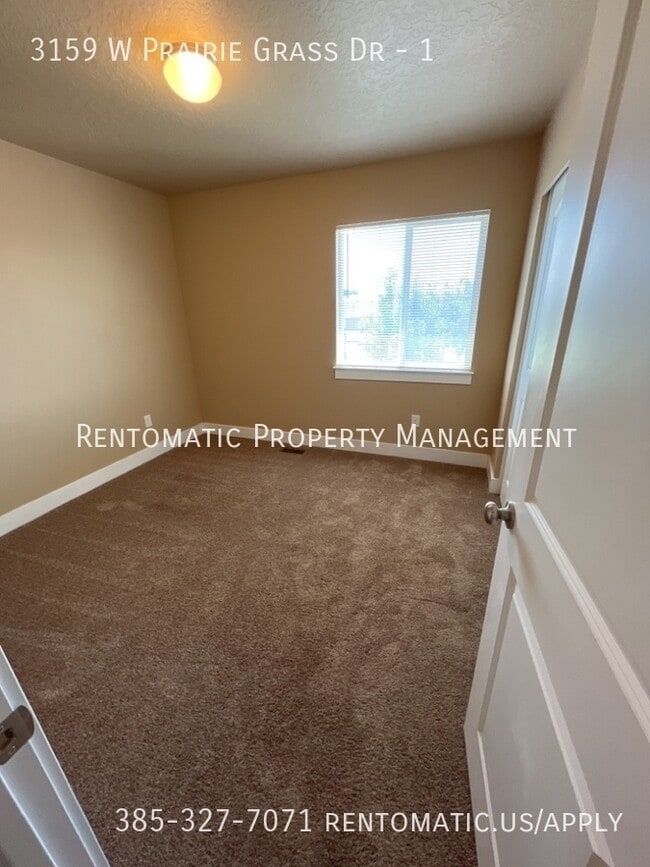 Building Photo - 3159 W Prairie Grass Dr