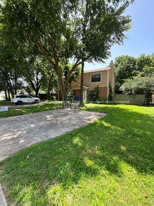 Building Photo - 1511 N Bernice Dr