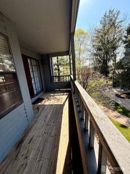 Building Photo - 505 Woodhaven Dr