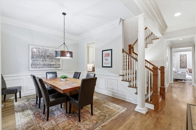 Building Photo - 1306 Jewell Ave