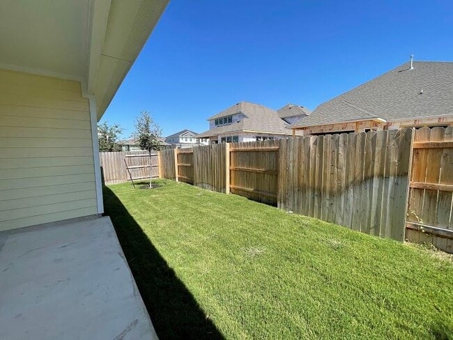 Building Photo - 256 Crystal Brook Dr