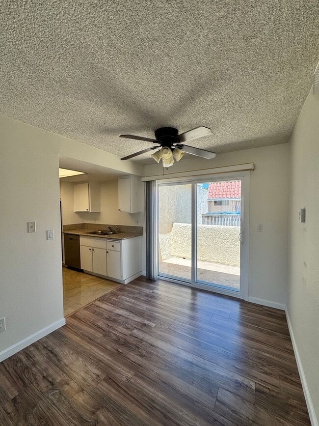 Building Photo - 17762 Paseo Cir