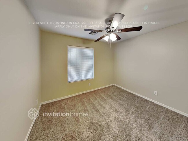 Building Photo - 928 W Desert Canyon Dr