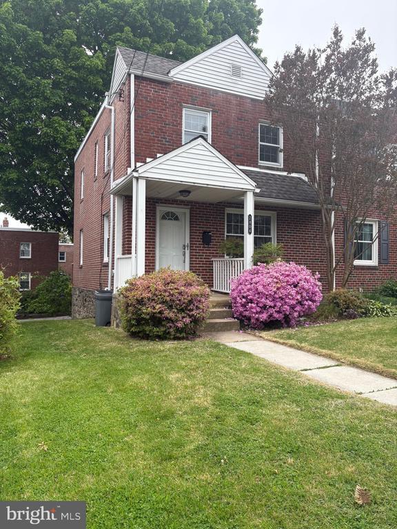 Building Photo - 2804 Belmont Ave