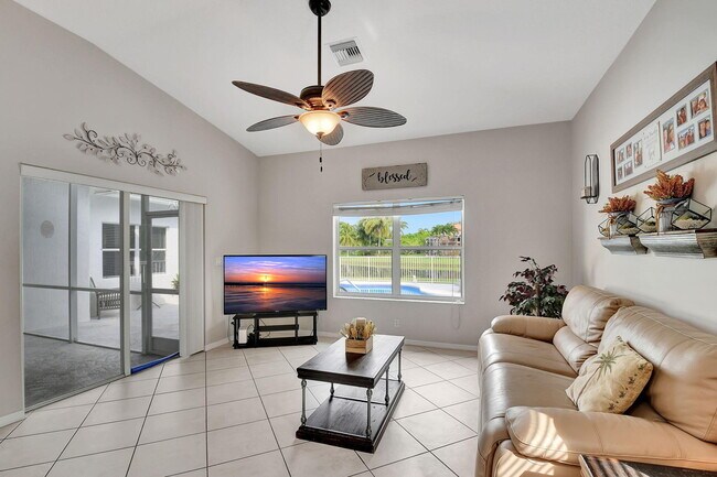 Building Photo - 11723 Water Bend Ct